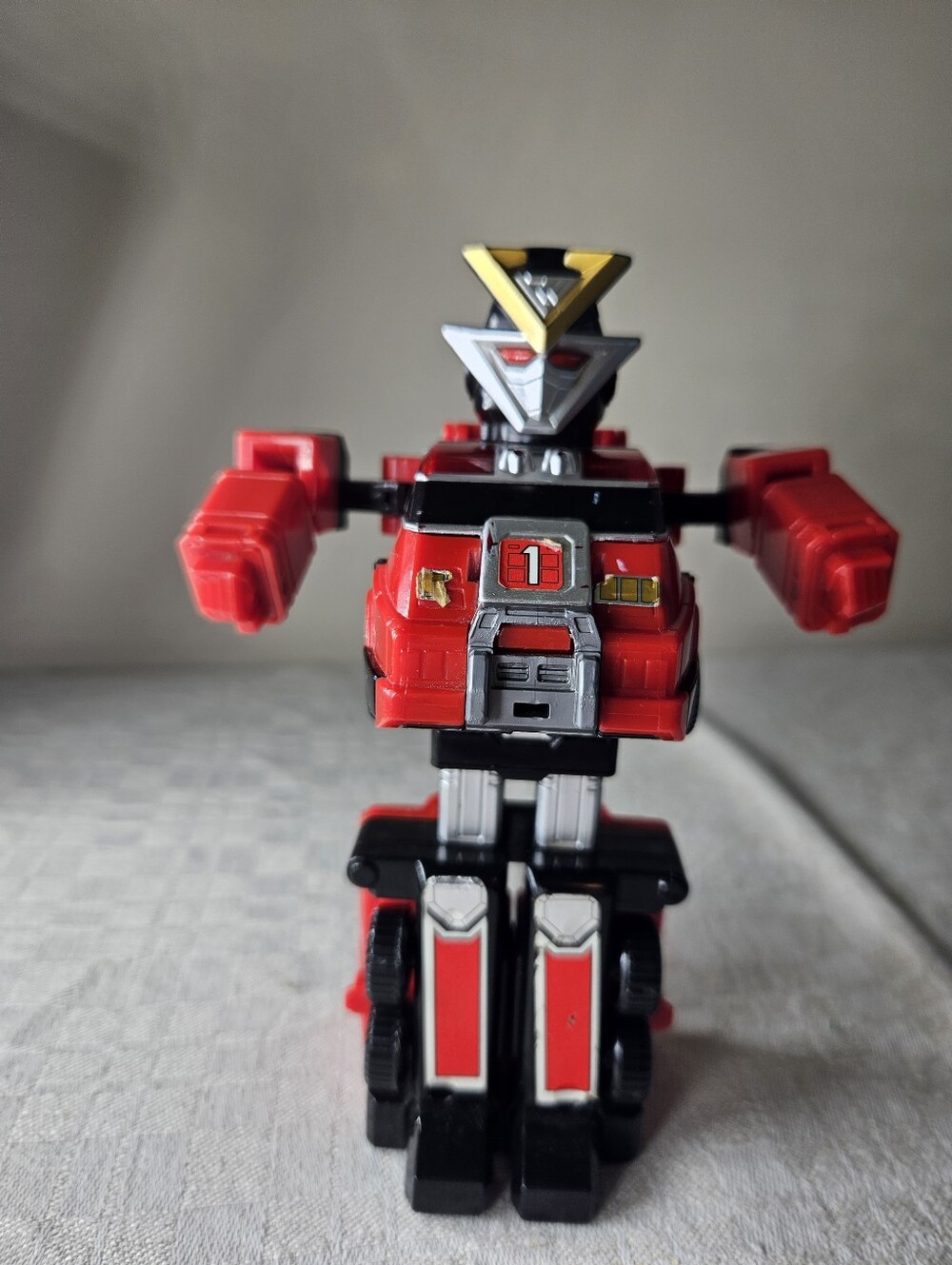 Power Rangers Red #1 Fire Truck Turbo Megazord Deluxe RESCUE Vehicle 1997 read